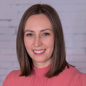 Meet your Posher, Magdalena